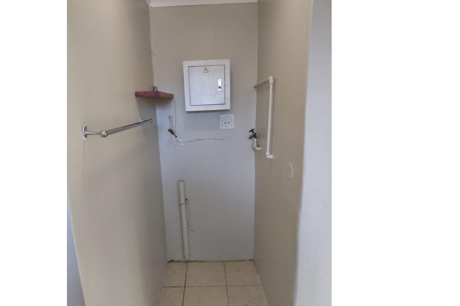 To Let 1 Bedroom Property for Rent in Glen Navar Eastern Cape